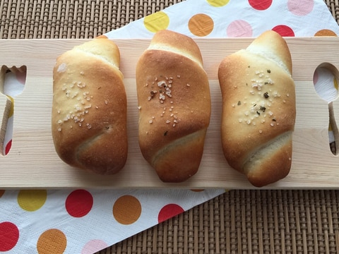 手ごねパン(1)☆シンプル塩ぱん